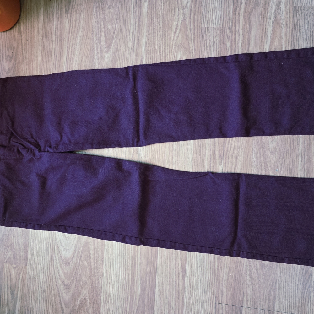 Purple Skinny Dresspants